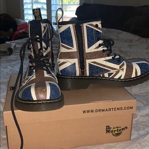 Kids Dr. Martin Air Wear